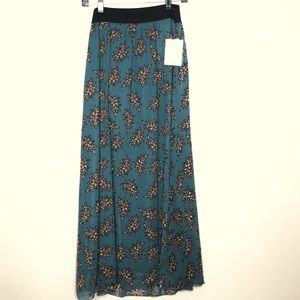 Lularoe Lucy Skirt
